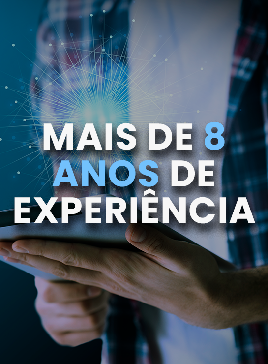 Mais de 8 anos de experiência copiar